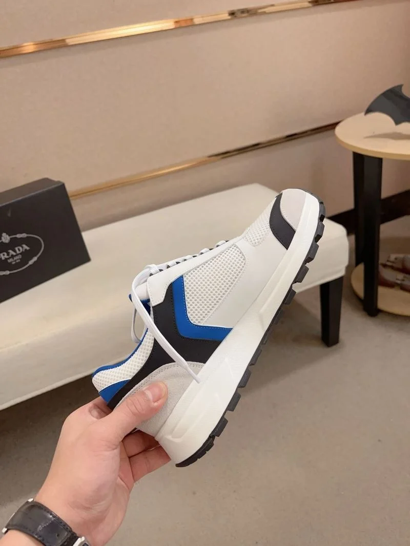 Lightweight Prada Low Shoes 35462
