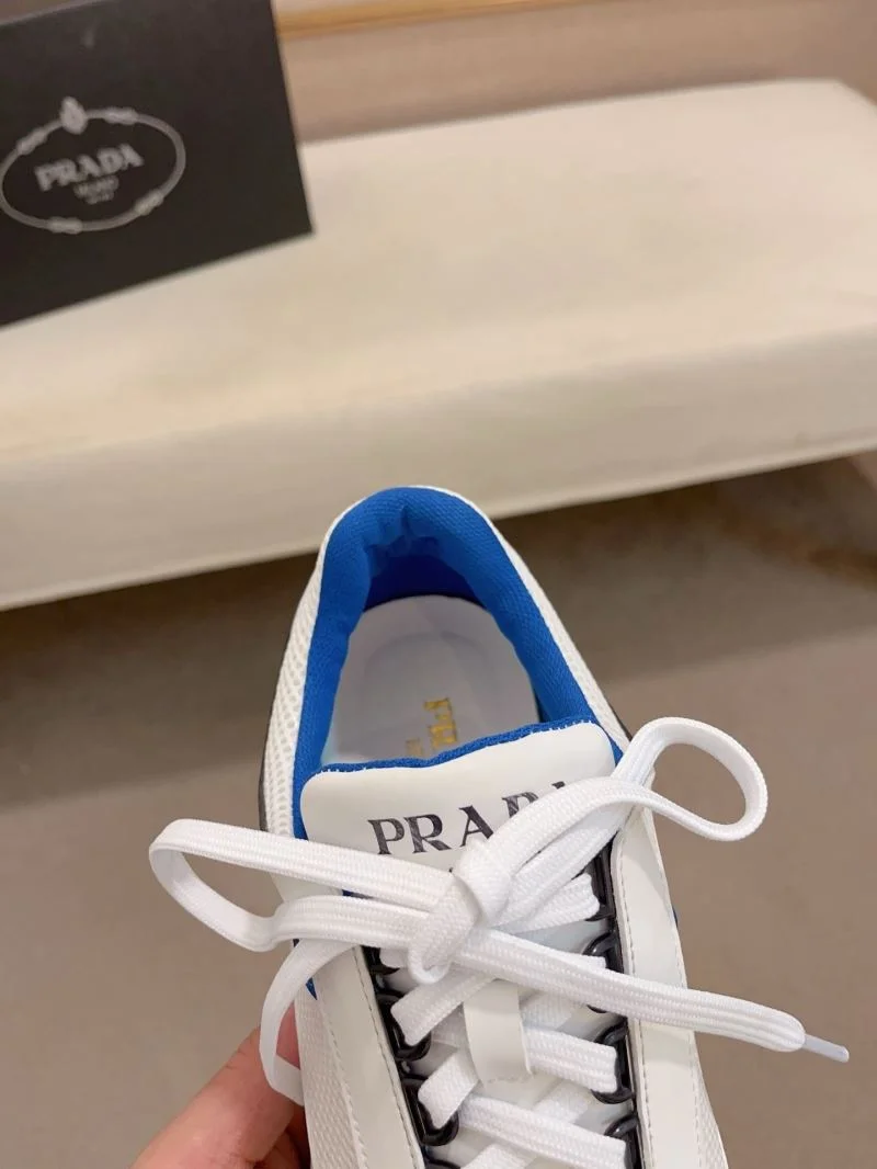 Lightweight Prada Low Shoes 35462