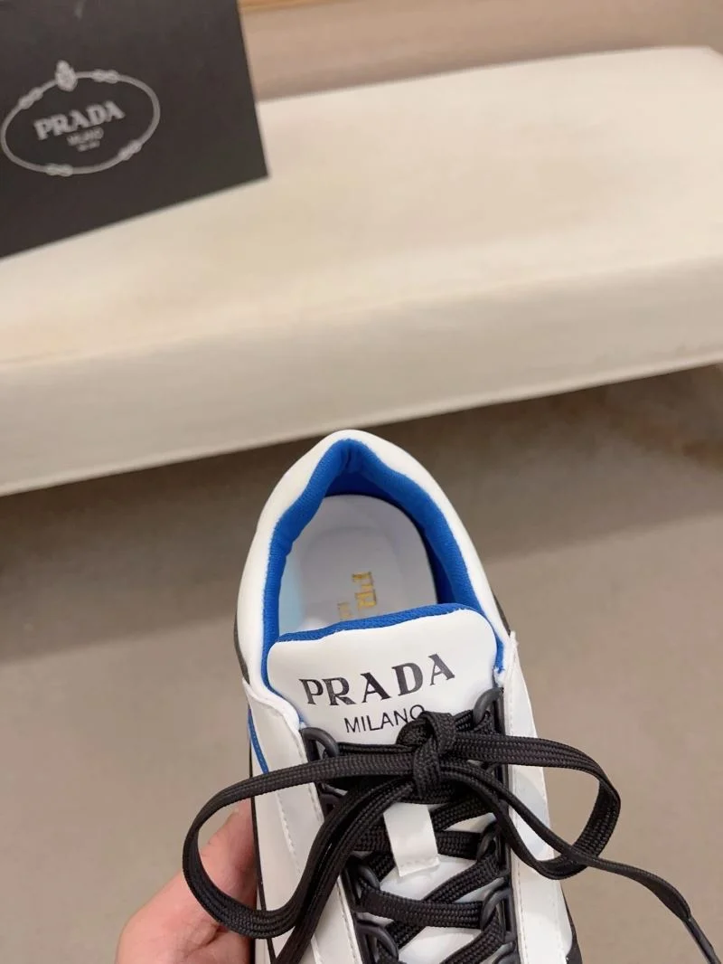 UrbanChic Prada Low Shoes 35461