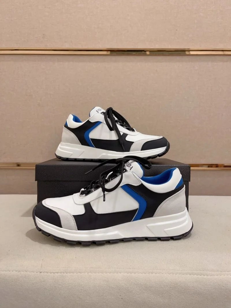 UrbanChic Prada Low Shoes 35461
