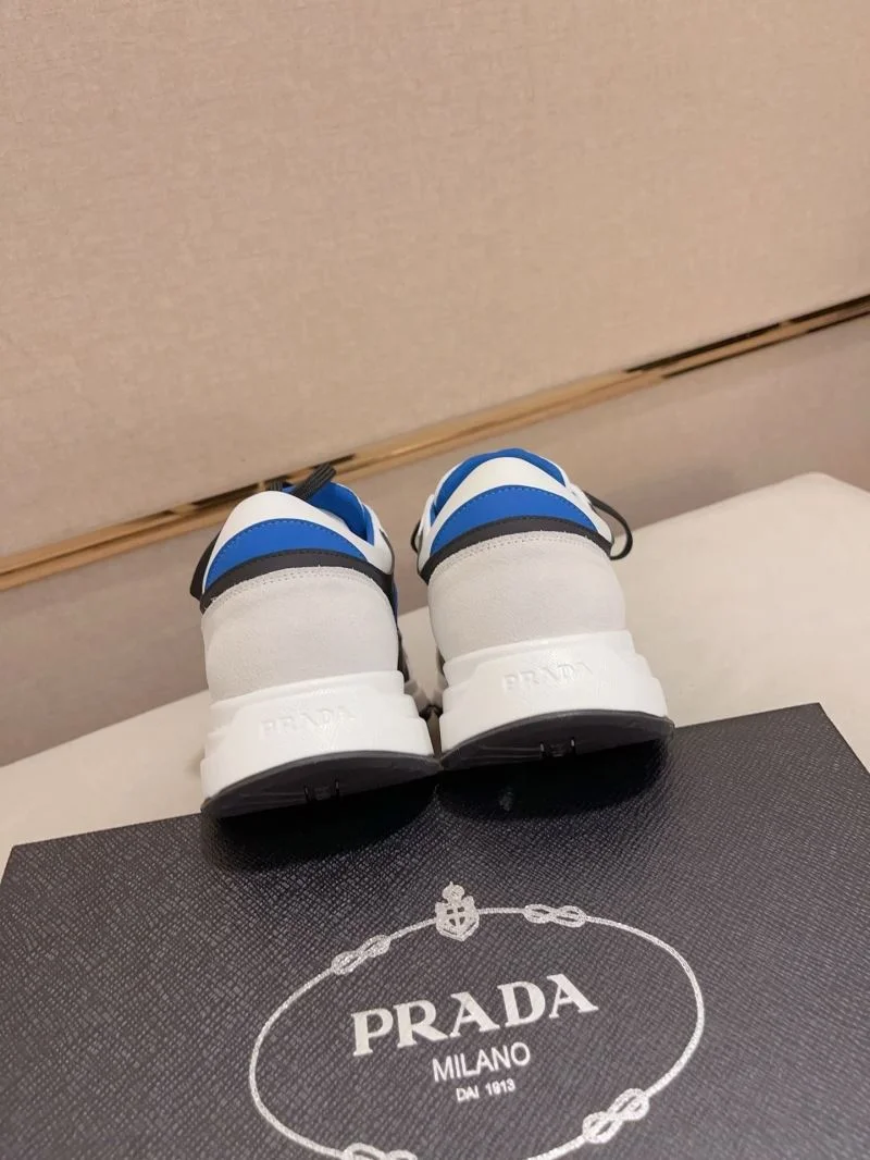 UrbanChic Prada Low Shoes 35461