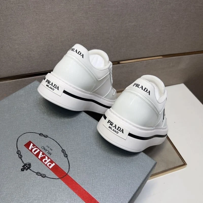 Prada Low Shoes Supportive 35458