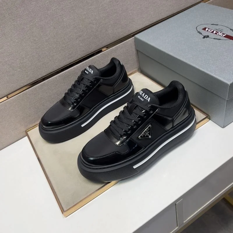 Attractive Prada Low Shoes 35455