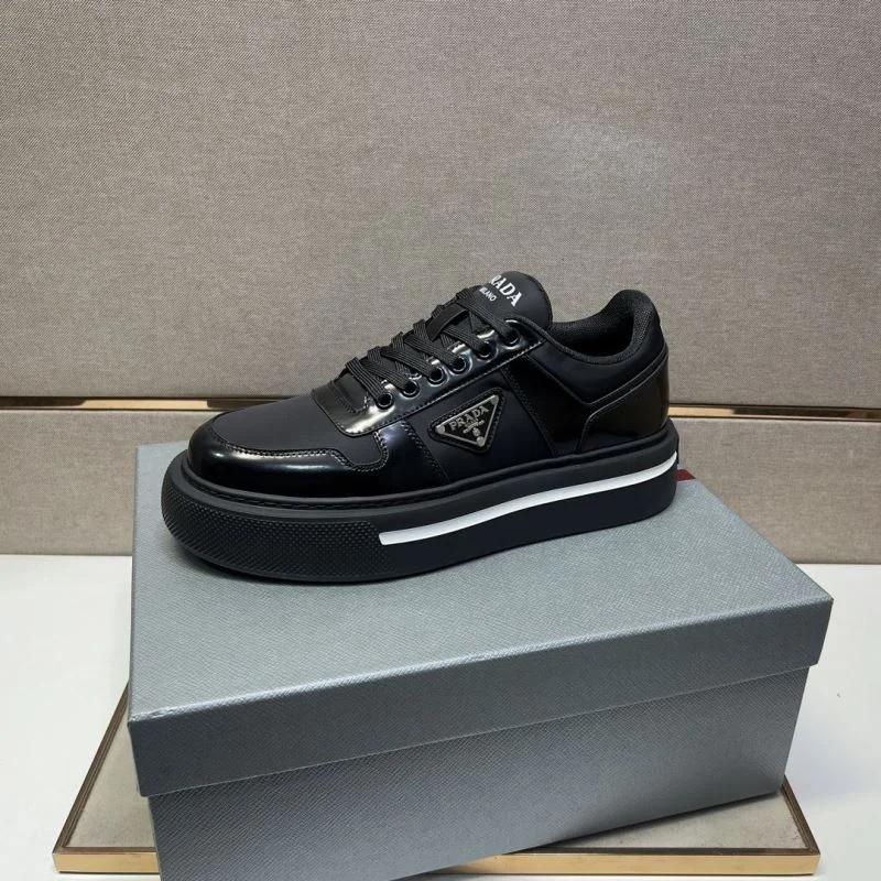 Attractive Prada Low Shoes 35455