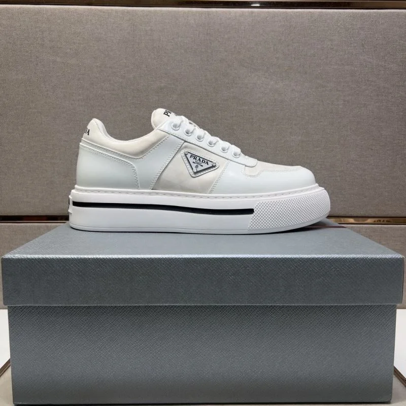 Bold Prada Low Shoes 35431