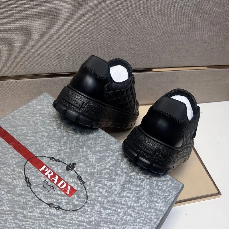 MoistureWicking Prada Low Shoes 35446