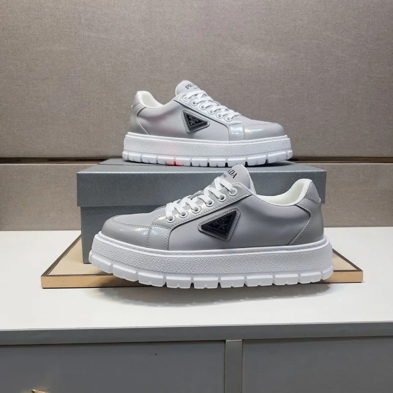 Prada Low Shoes TopPick 35454