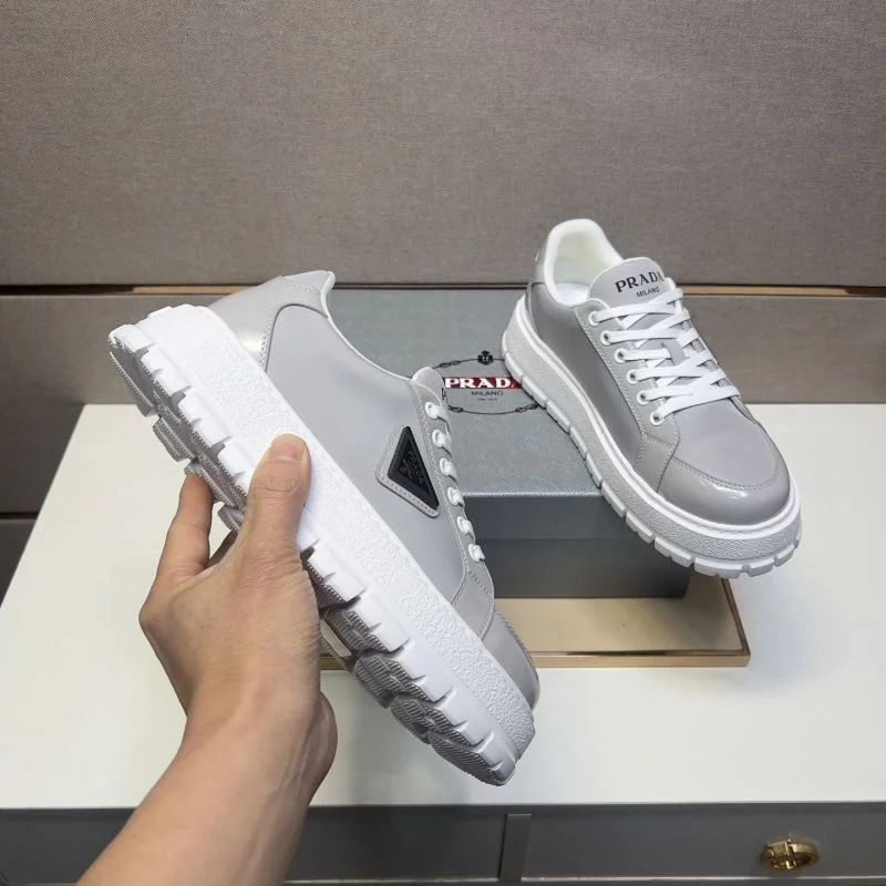 Prada Low Shoes TopPick 35454