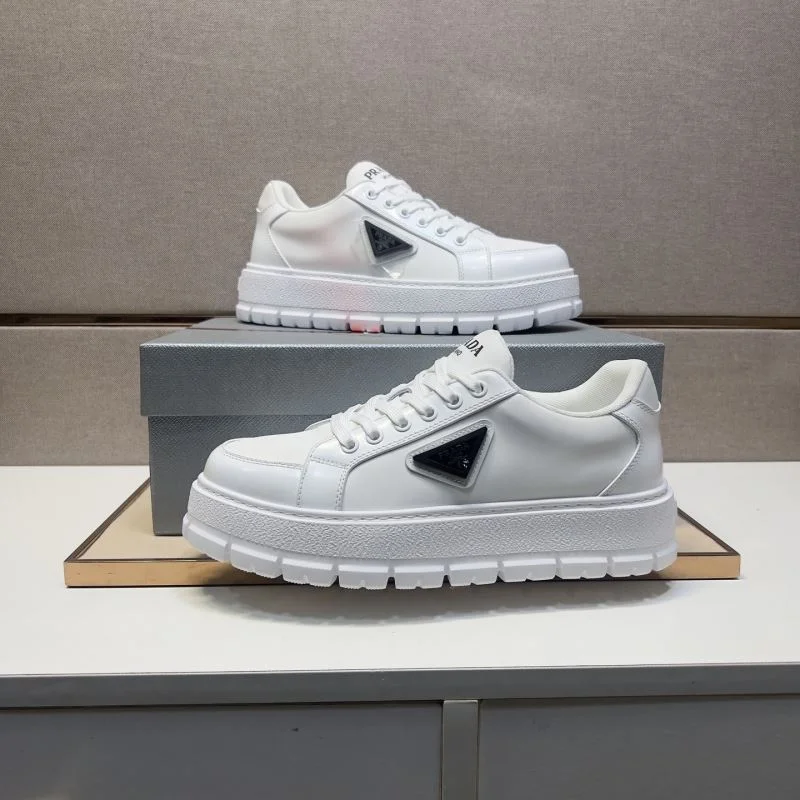 Prada Low Shoes Sophisticated 35436