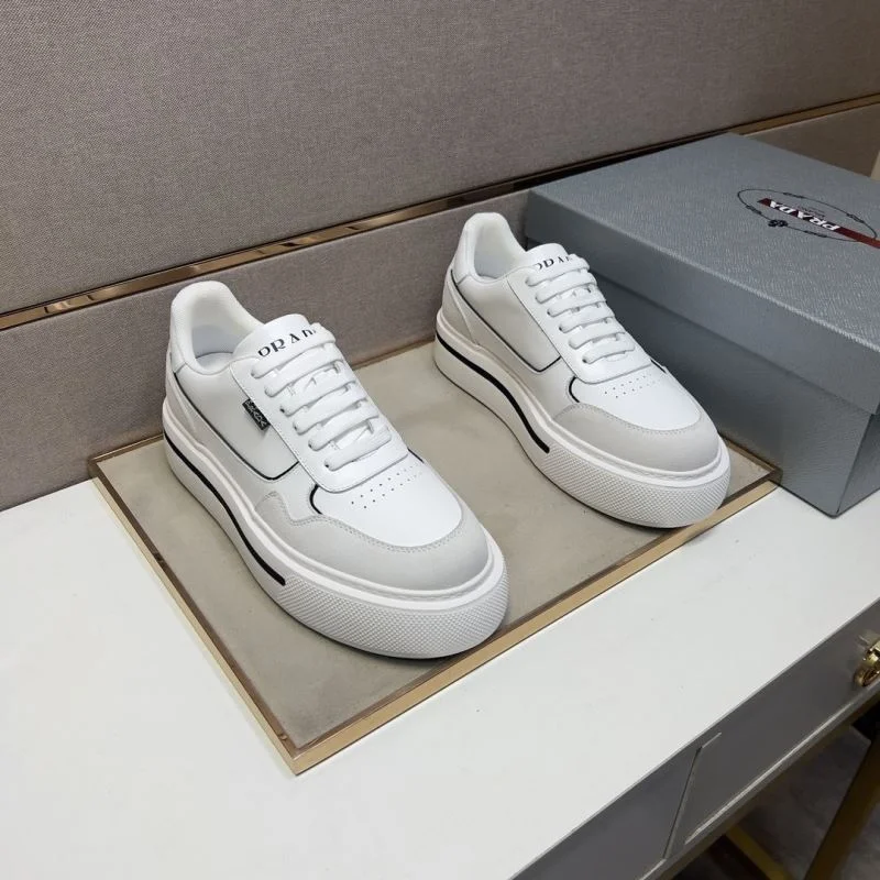 RelaxedFit Prada Low Shoes 35448