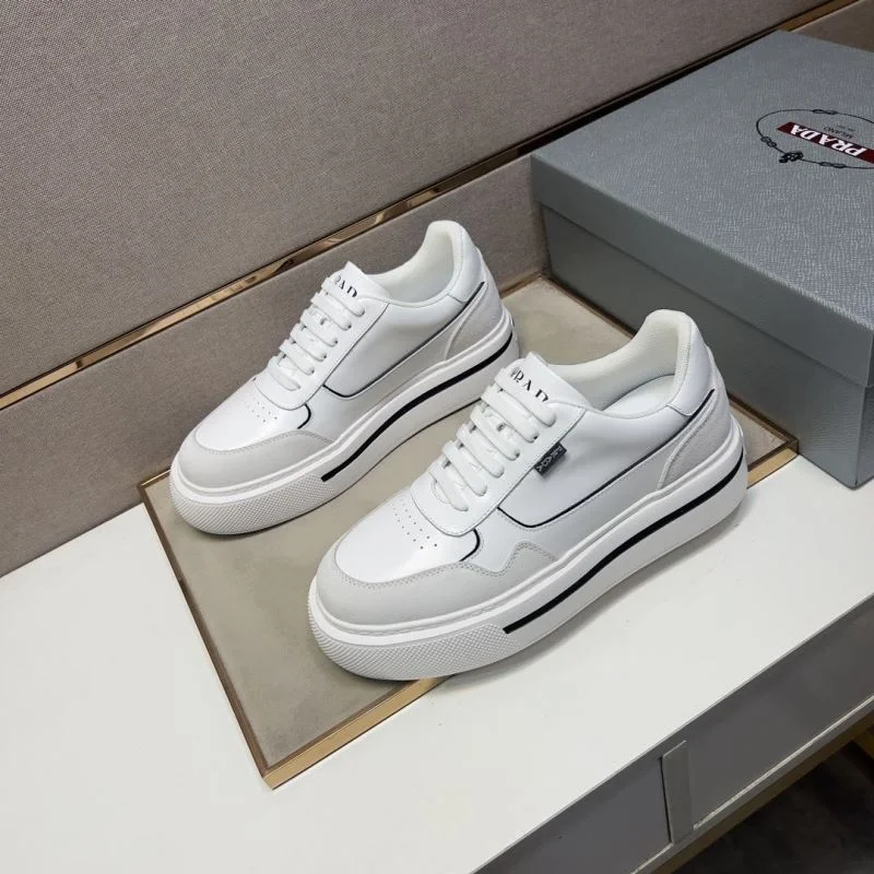 RelaxedFit Prada Low Shoes 35448