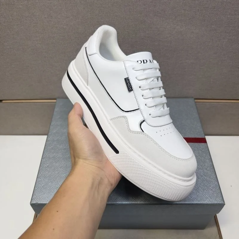 RelaxedFit Prada Low Shoes 35448