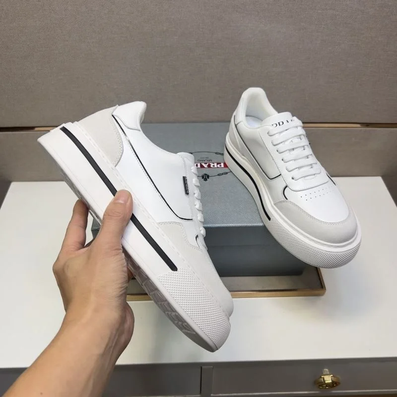 RelaxedFit Prada Low Shoes 35448