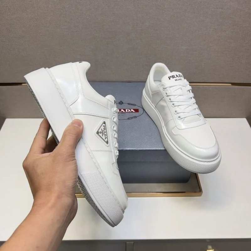 Attractive Prada Low Shoes 35443