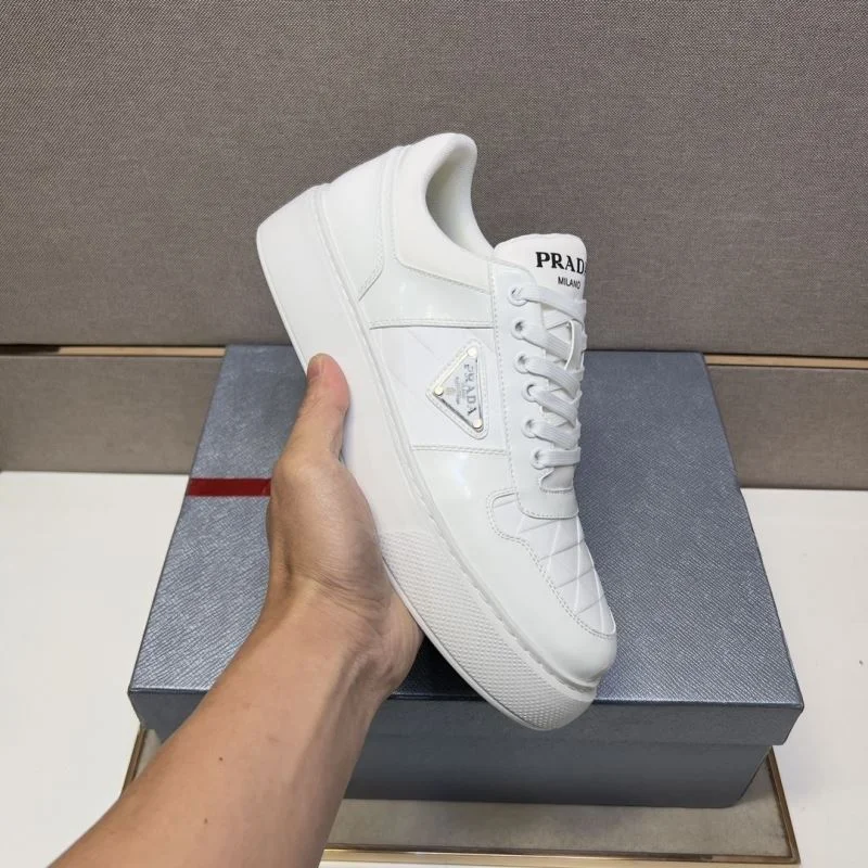 Prada Low Shoes Comfortable 35447