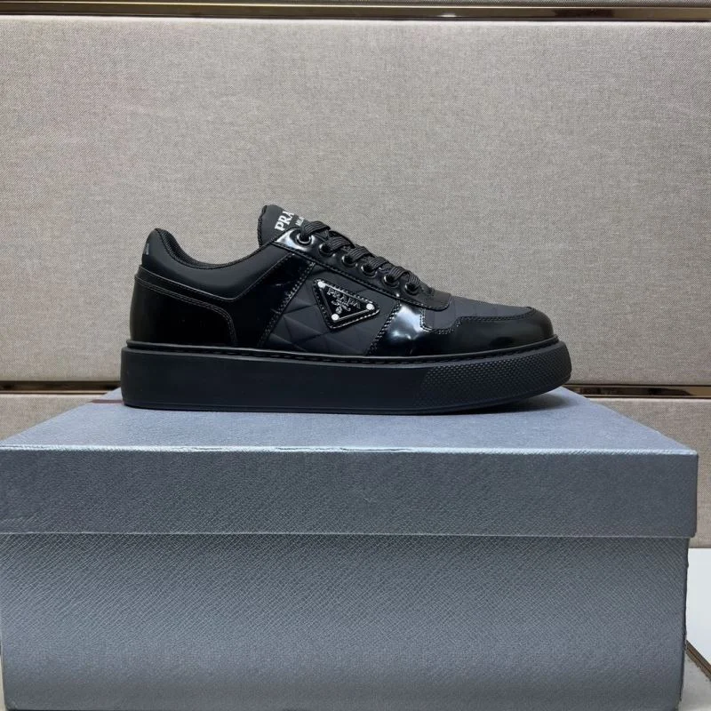 Original Prada Low Shoes 35432