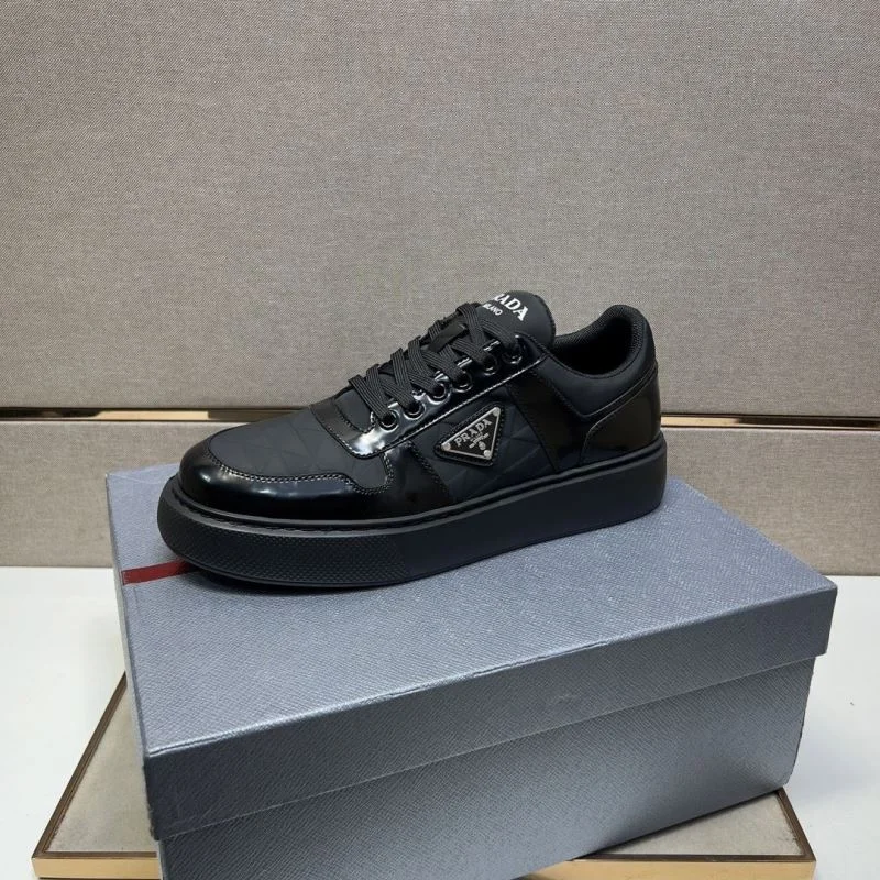 Original Prada Low Shoes 35432