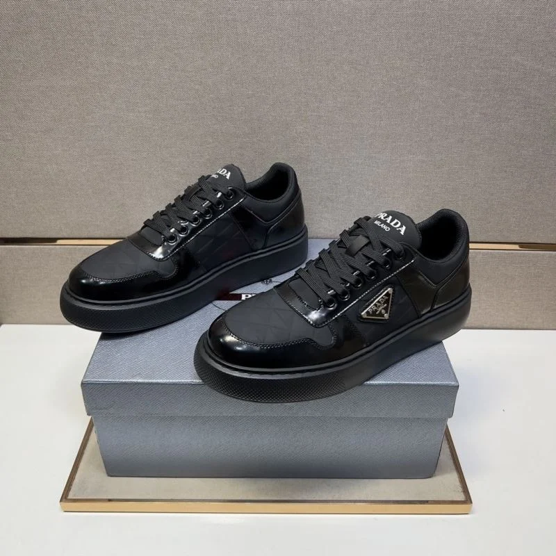 Original Prada Low Shoes 35432