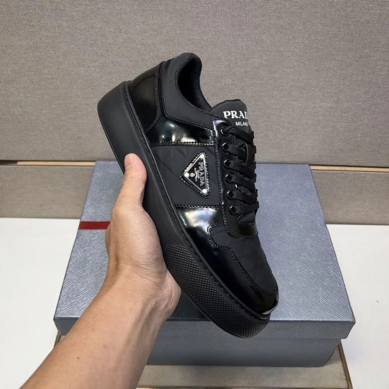 Original Prada Low Shoes 35432