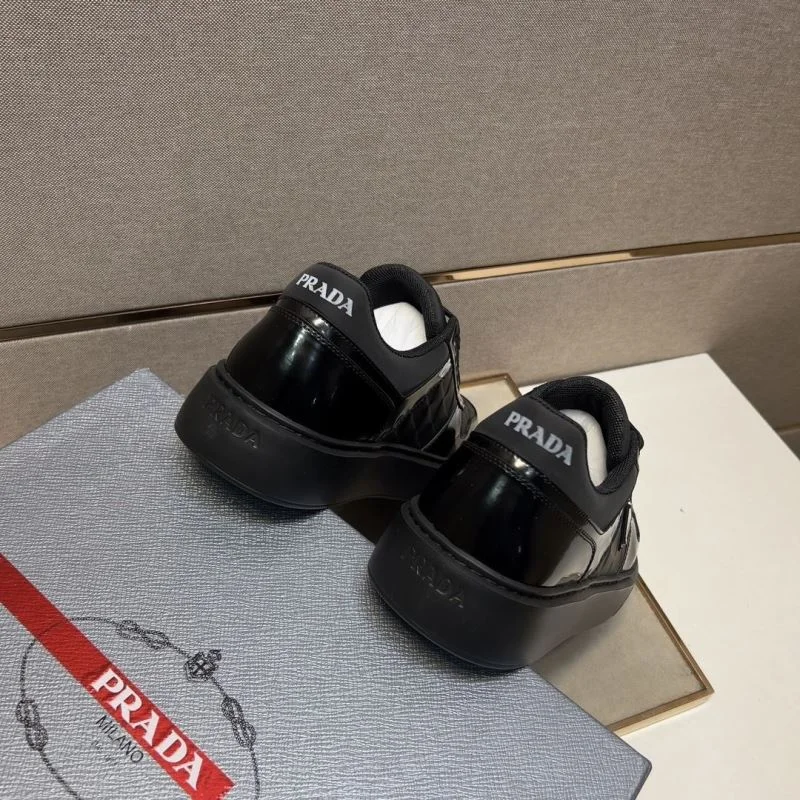 Original Prada Low Shoes 35432