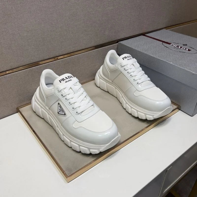 Unique Prada Low Shoes 35430