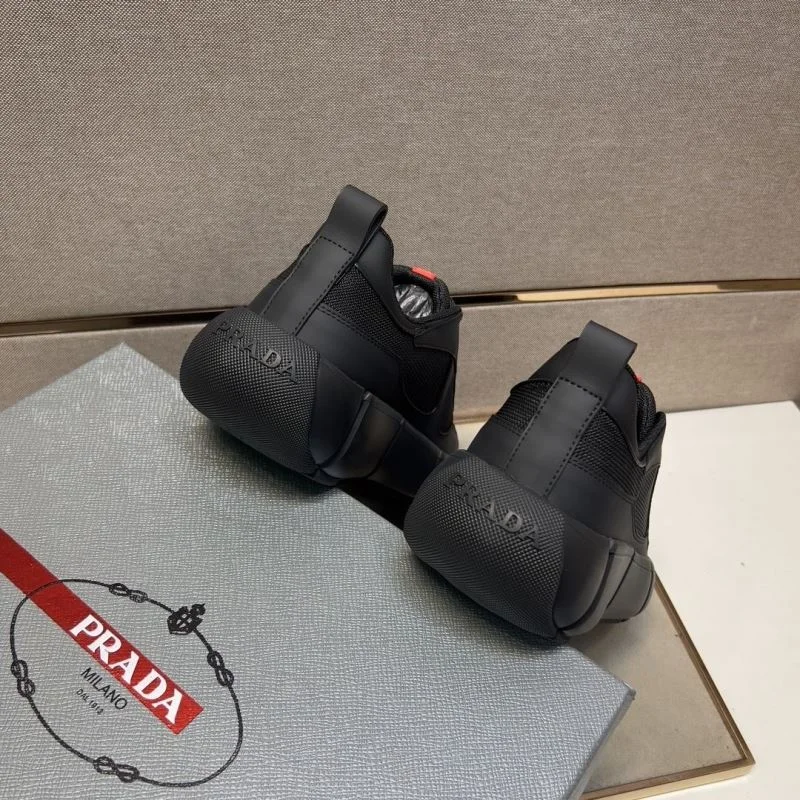 Prada Low Shoes RelaxedFit 35429