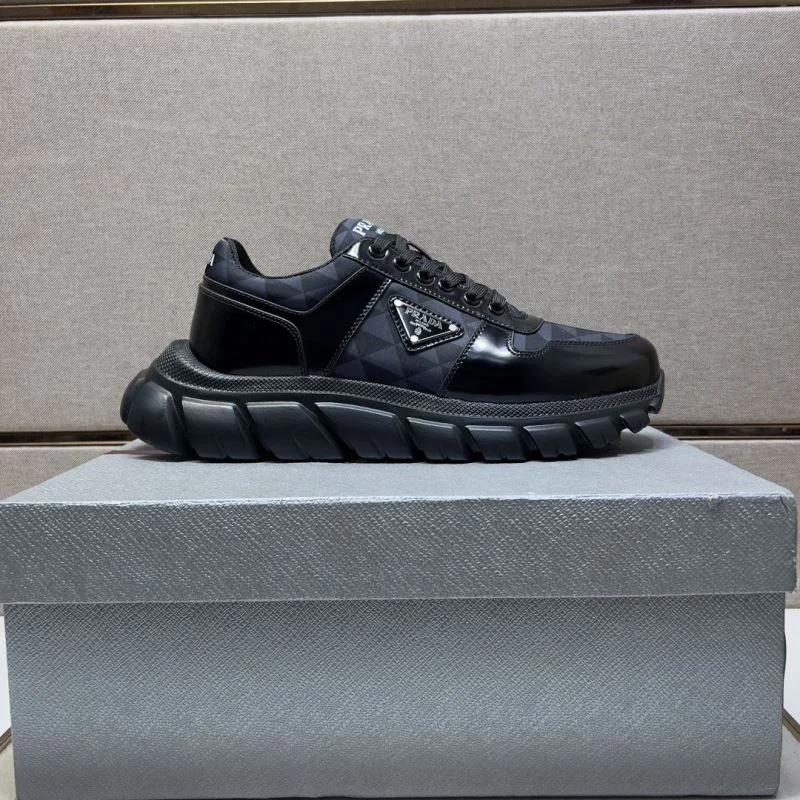 Functional Prada Low Shoes 35449
