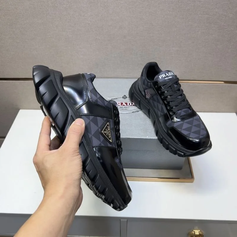 Functional Prada Low Shoes 35449
