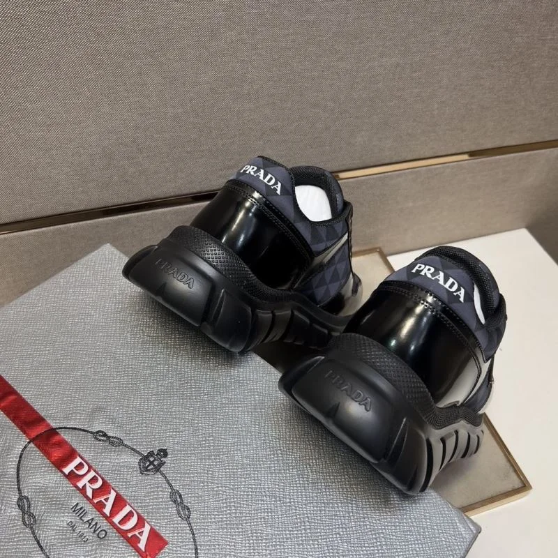 Functional Prada Low Shoes 35449