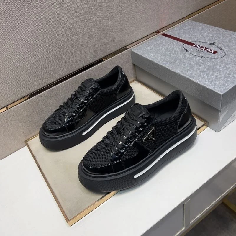 Prada Low Shoes Neat 35426