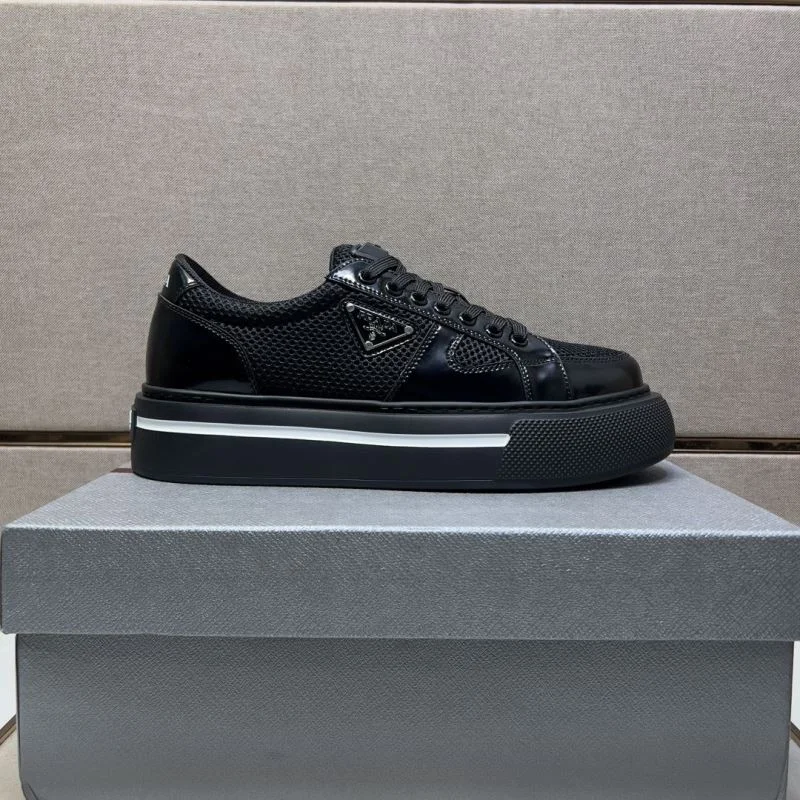 Prada Low Shoes Neat 35426