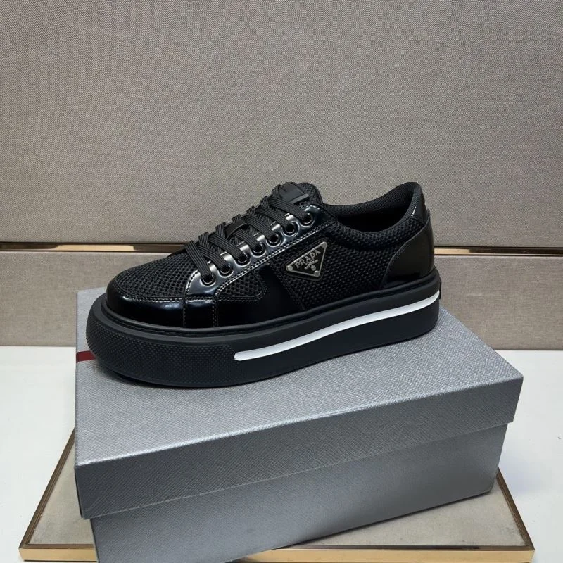 Prada Low Shoes Neat 35426