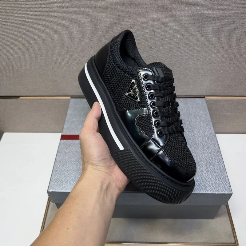 Prada Low Shoes Neat 35426