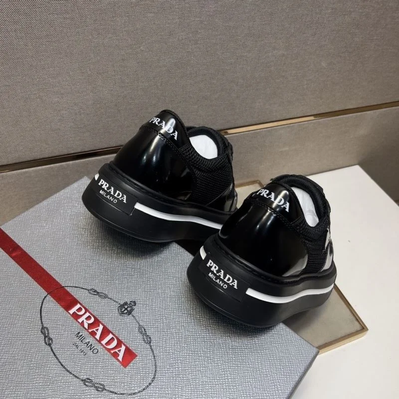 Prada Low Shoes Neat 35426