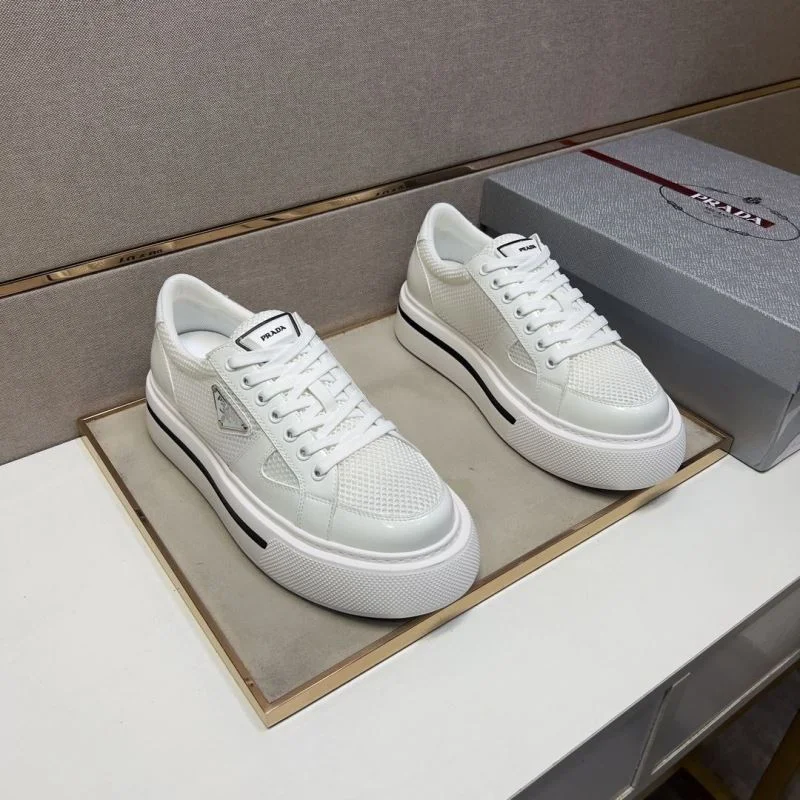 Sporty Prada Low Shoes 35444
