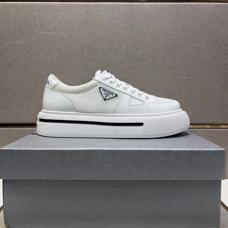 Sporty Prada Low Shoes 35444