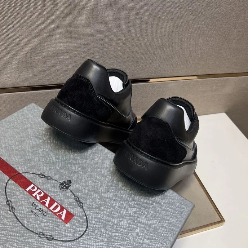 Prada Low Shoes Flexible 35424