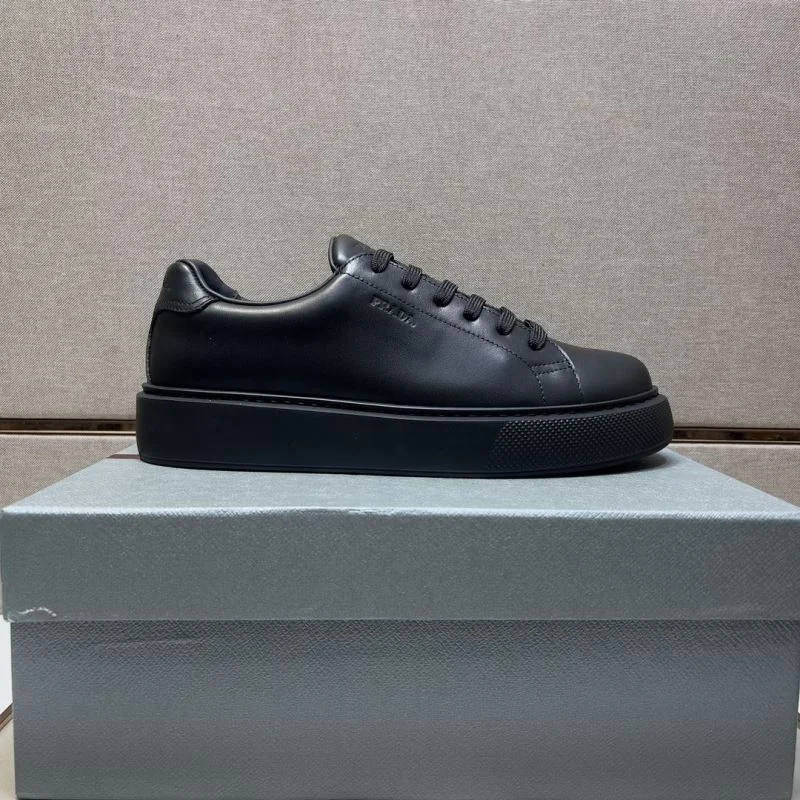 Prada Low Shoes Chic 35417