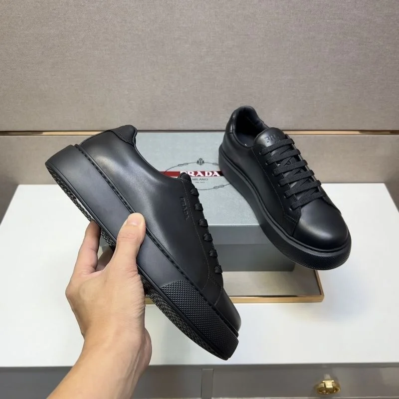 Prada Low Shoes Chic 35417