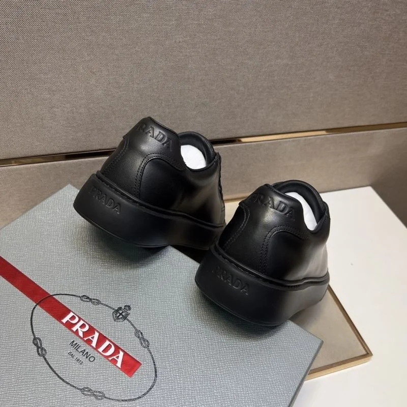 Prada Low Shoes Chic 35417