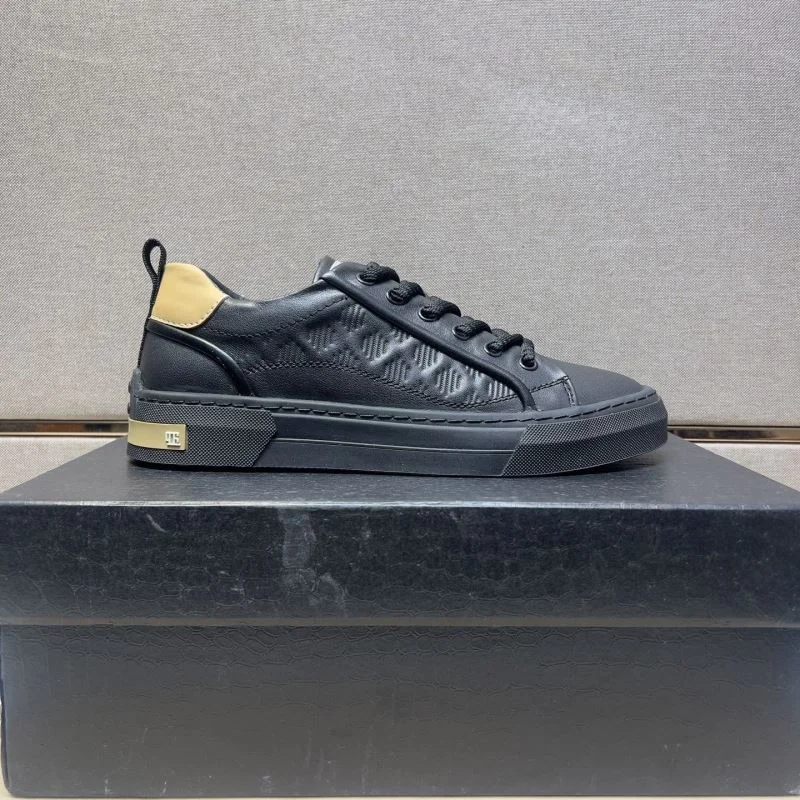 ModernLook Prada Low Shoes 35392