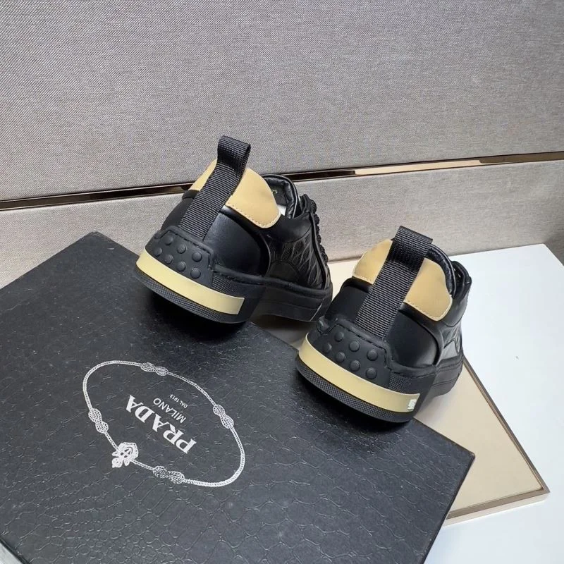ModernLook Prada Low Shoes 35392