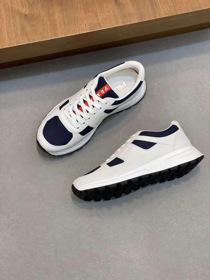 Supportive Prada Low Shoes 35408