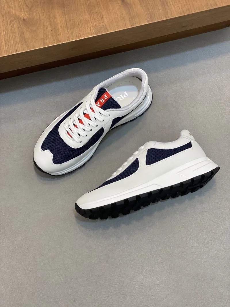 Stylish Prada Low Shoes 35416
