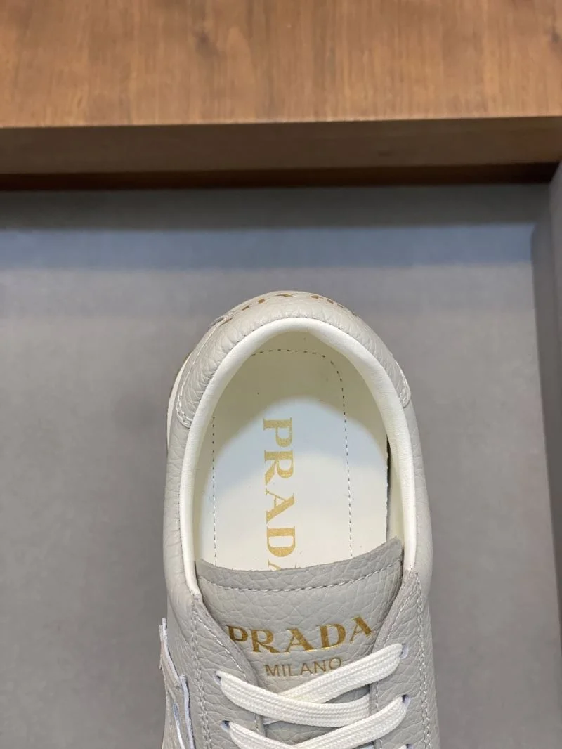 Prada Low Shoes QuickDry 35411