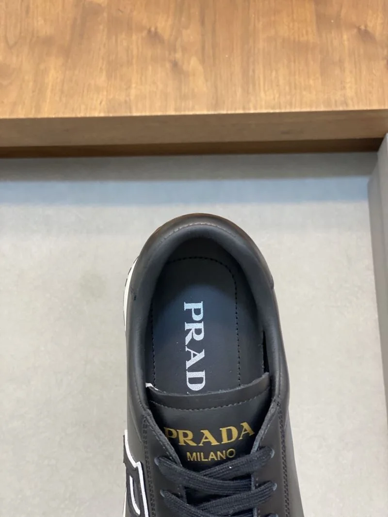 Compact Prada Low Shoes 35396
