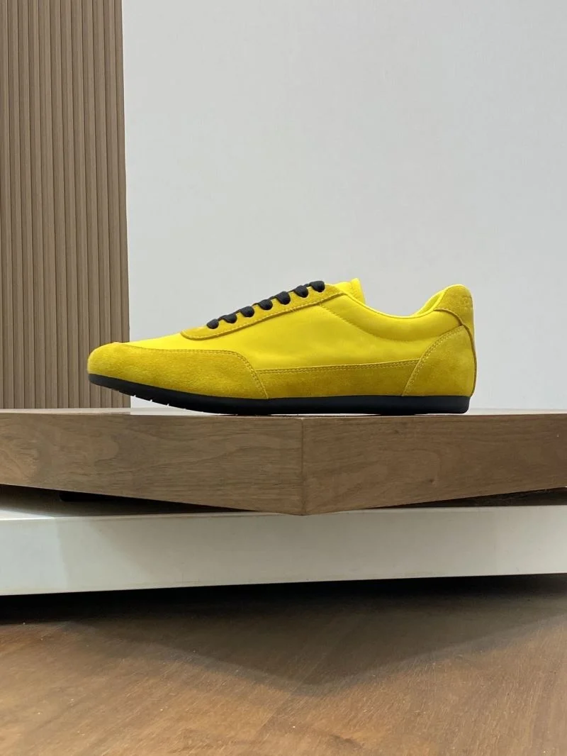 WellDesigned Prada Low Shoes 35406
