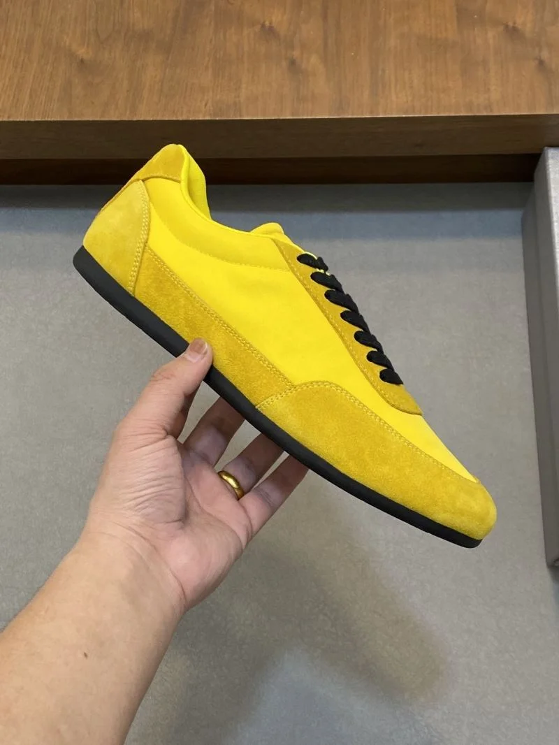WellDesigned Prada Low Shoes 35406