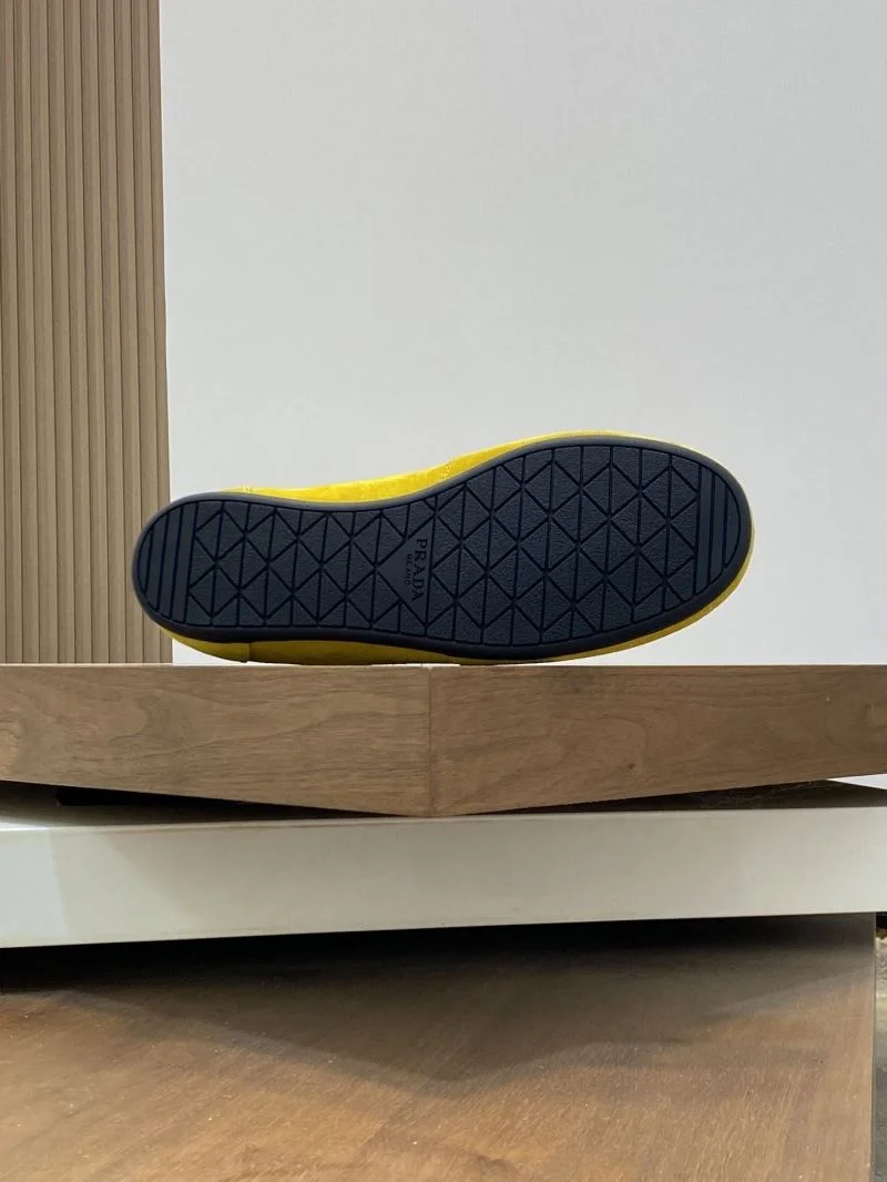 WellDesigned Prada Low Shoes 35406