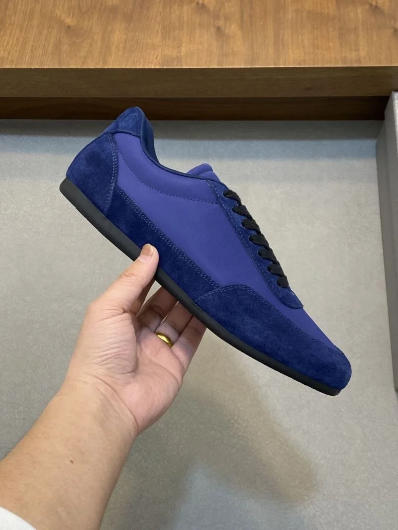 UrbanStyle Prada Low Shoes 35403